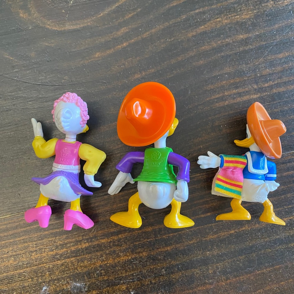 Vintage Disney EPCOT Center Mexico Donald Daisy Duck PVC Figures Set of 3 - Picture 3 of 7